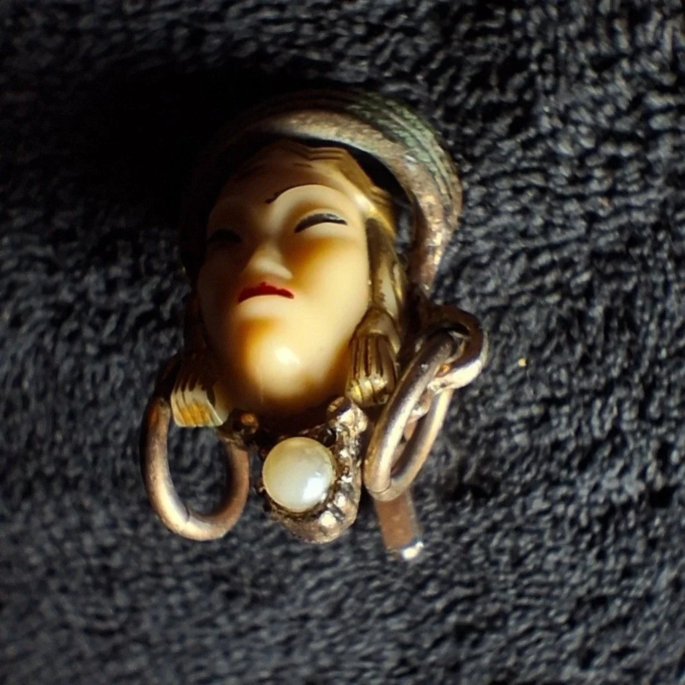 Vintage Asian Woman Face Cufflink Carved Celluloid Resin Faux Pearl Single Piece